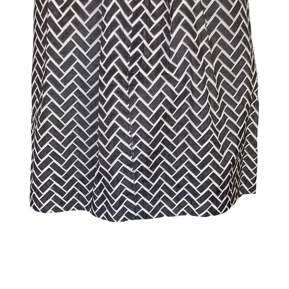 Tibi Black & White Geometric Chevron Print Pleated Skirt - 6 - Picture 7 of 11